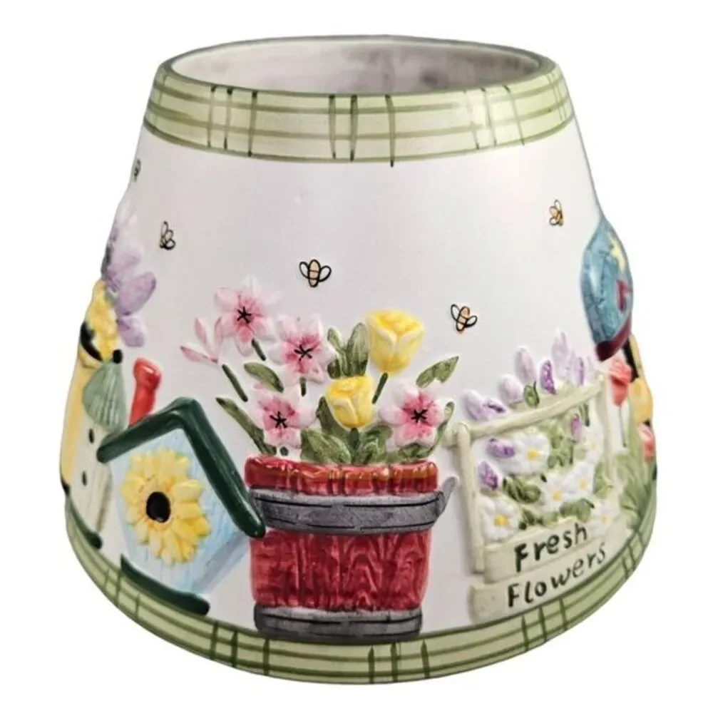 Yankee Candle Large Shade Spring Summer Birdhouse Bee Hive Flowers Embossed‎